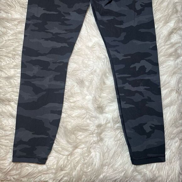 Athleta Elation Camo 7/8 Tight - Picture 8 of 10